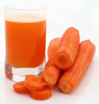 Свежевыжатый морковыный сок