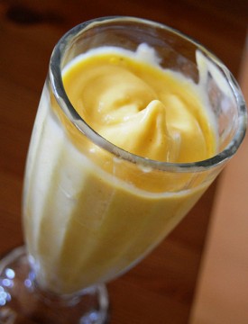 Смузи «Манговый переполох»